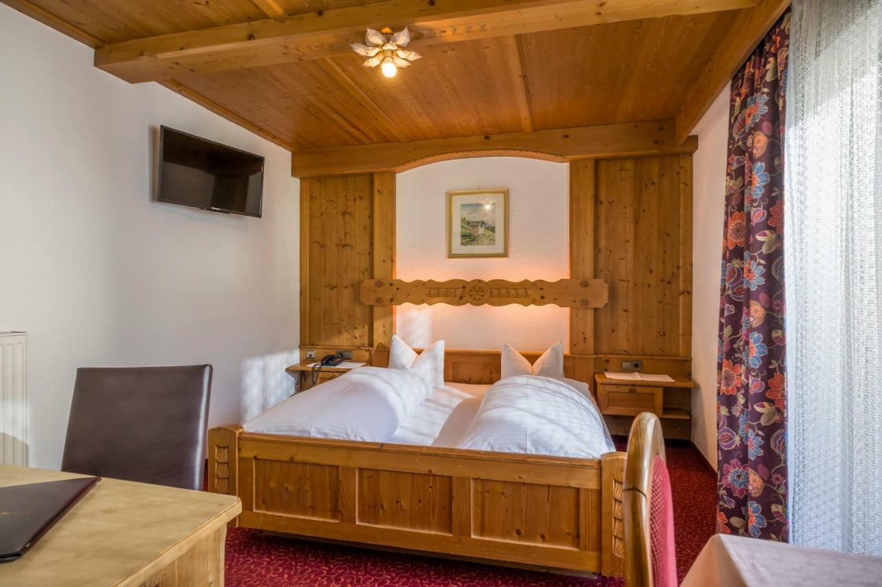 Gasthof Zellerstuben Zell am Ziller Luaran gambar