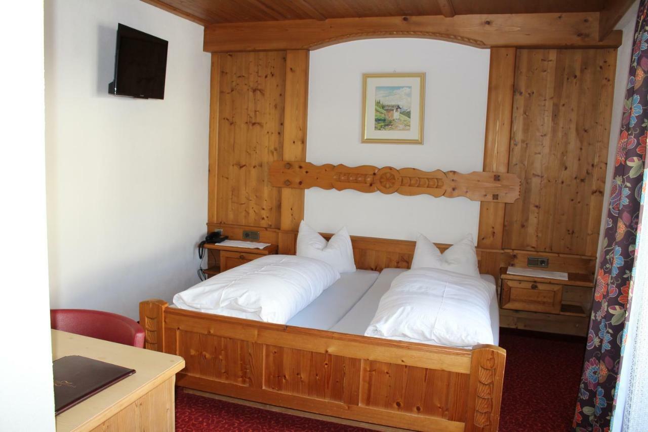 Gasthof Zellerstuben Zell am Ziller Luaran gambar